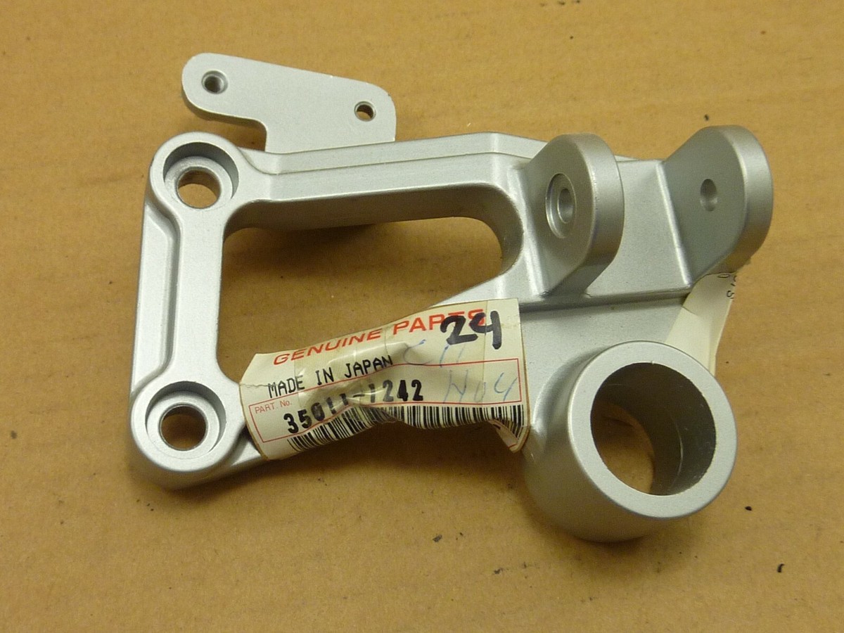 Fad – Fad! Kawasaki ZX500 ZX600 NOS OEM footpeg Exhaust Mount Bracket