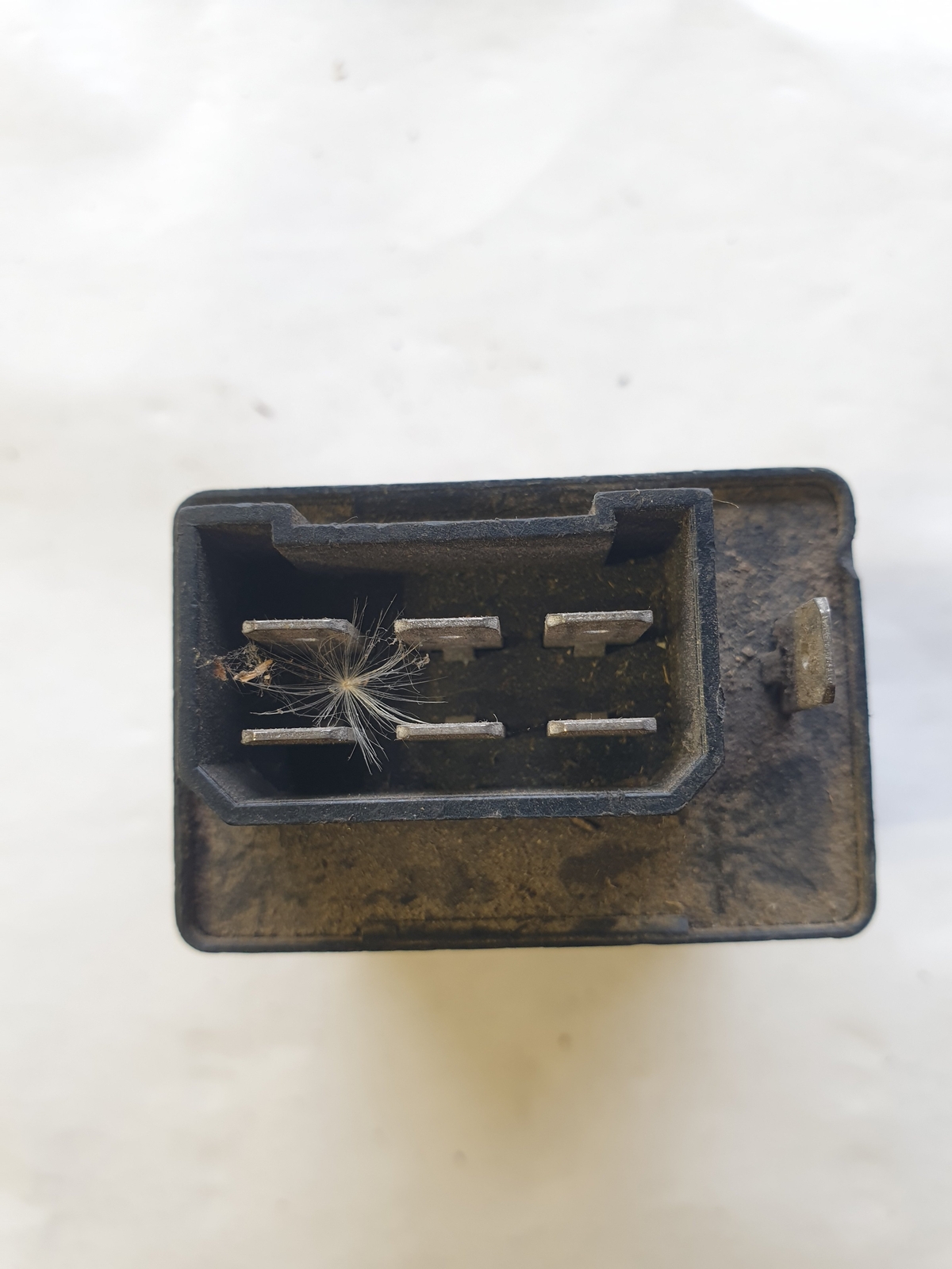 BMW E30 Windscreen Wiper Motor Control Relay Part 1365402 for sale