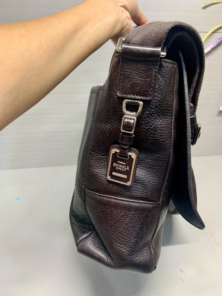 Bolso Mensajero Shinola Detroit Relajado Cuero Marrón Oscuro ~ ¡Clásico! Foto 4 de 4