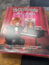 Vintage 1986 Teddy Ruxpin Love Songs Outfit Cassette Book Worlds of Wonder