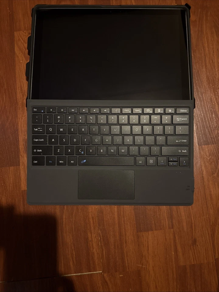 Microsoft Surface Pro 5 Core i5, 8GB RAM, 256GB SSD - Image 4 of 4