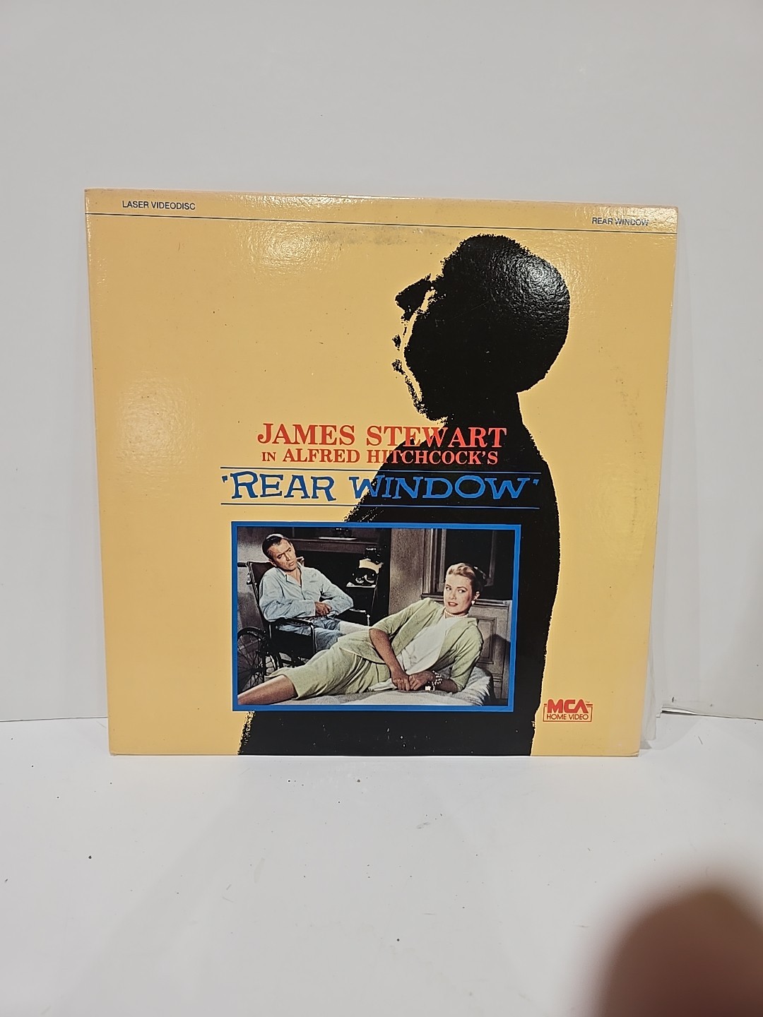 LASER VIDEO DISC ALFRED HITCHCOCK'S  REAR WINDOW JAMES STEWART GRACE KELLY MCA