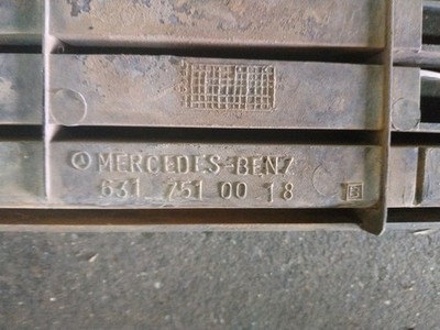 6317510018 kühlergrill 459211 MERCEDES-BENZ MB 100 D CAJA CERRADA COMBI
