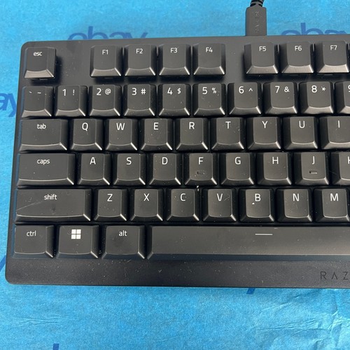 RAZER DeathStalker V2 Pro TKL RGB Wireless Optical Linear Switch Gaming Keyboard - Picture 11 of 17