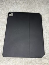 Silver Apple iPad Pro 3rd Gen. 64GB, Wi-Fi, 12.9 in, With Magic Keyboard