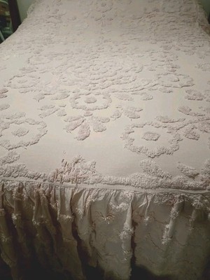 Pink Blush Mia Ruffled Chenille Bedspread ~Full Size #70163 ~Made In India 