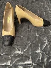 Vintage Chanel B43325F Classic Two-Tone Cap Toe Pumps Beige Black 3’ Heel 36.5