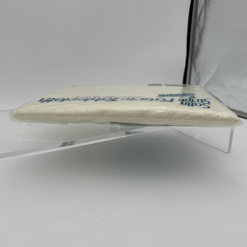NOS Satin Stripe Fabric Cream Tablecloth NIP 100% Textured Polyster 60 x 84 Oval - Picture 9 of 12