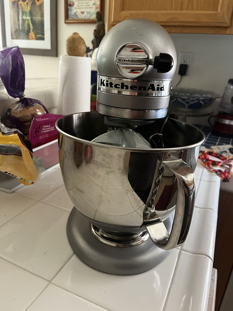 KitchenAid Artisan Series Stand Mixer Tilt Head - Silver KitchenAid Artisan Series Stand Mixer Tilt Head - Silver