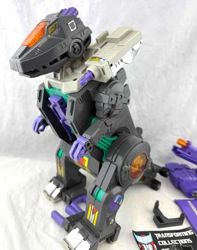Transformers Original G1 1986 City Trypticon Complete - Image 4 of 4