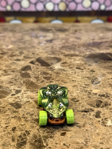 2022 Hot Wheels Street Beasts SWAMP BUGGY Green & Yellow Die-Cast Car 1:64 Loose - Picture 2 of 7