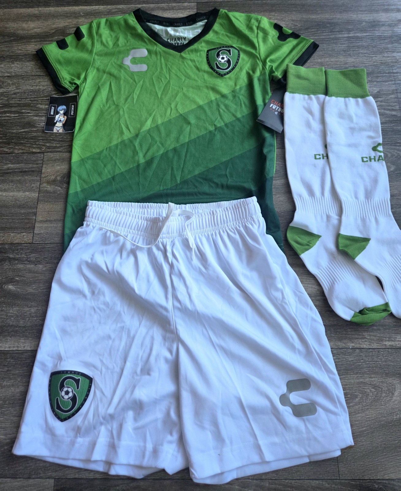 NWT Charly Somnus Futbol Soccer 3-Piece Uniform Set Youth Kids Size Medium