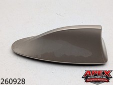 Oem 2011 Bmw 528i 3.0l Shark Fin Antenna Cover Oem 2011 Bmw 528i 3.0l Shark Fin Antenna Cover