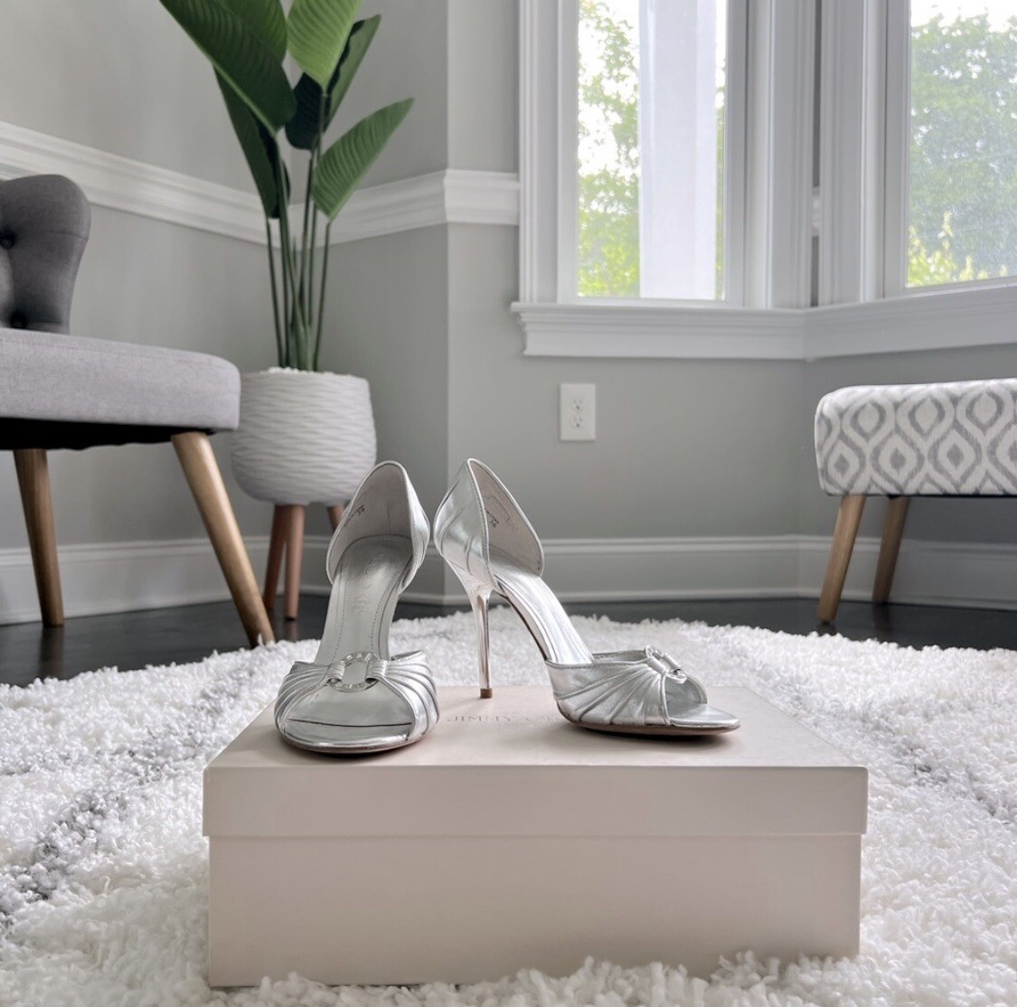 ALDO Silver Leather D'Orsay Heels with Crystal Accent 36 💕