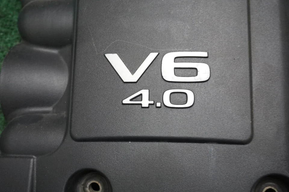 Cubierta del motor Nissan Pathfinder 2005 2006 07 08 09 10 11 12 4,0 L OEM 14041-EA200 Foto 2 de 4