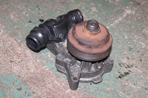 Wasserpumpe mit Thermostat Thermostatgehäuse Motor M57 184PS 135kW * BMW E39 *