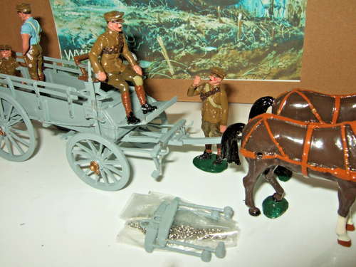 Britains Premier 8920 WW1 Horse Drawn Wagon & 2 Horses & 4 Man ASC & Adhoc Box. - Picture 5 of 8