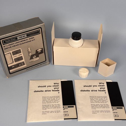 VINTAGE RADIO SHACK TRS80 TANDY ORDINATEUR COULEUR LOGICIELS DISQUES PROGRAMMES ÉTUIS - Photo 7/14