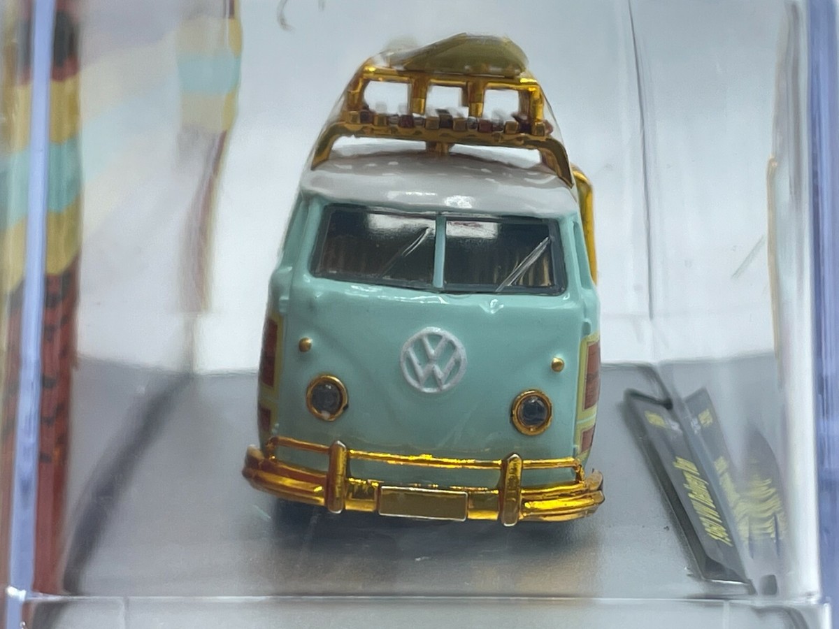 2021クリスマス限定　M2マシーン　VW・クールコンビ風　1/64 2021 M2 Machines SEMA Limited Edition VW Delivery Van