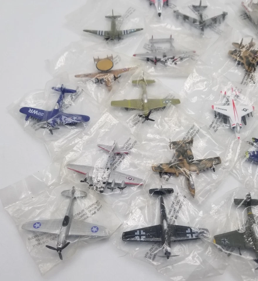 Zee Toys Dyna Flites Mini Military DieCast Planes Lot of 20 Assorted Dead Stock - Image 3 of 4