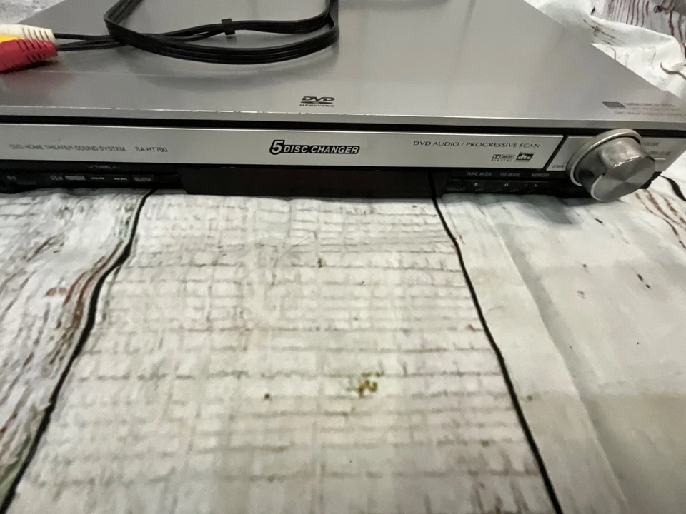 PANASONIC HOME THEATER SOUND SYSTEM 5 DISC CD CHANGER - Image 2 of 4