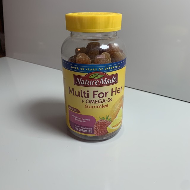 Nature Made Multi for Her + Omega-3 Gummy - 150 Count for ...