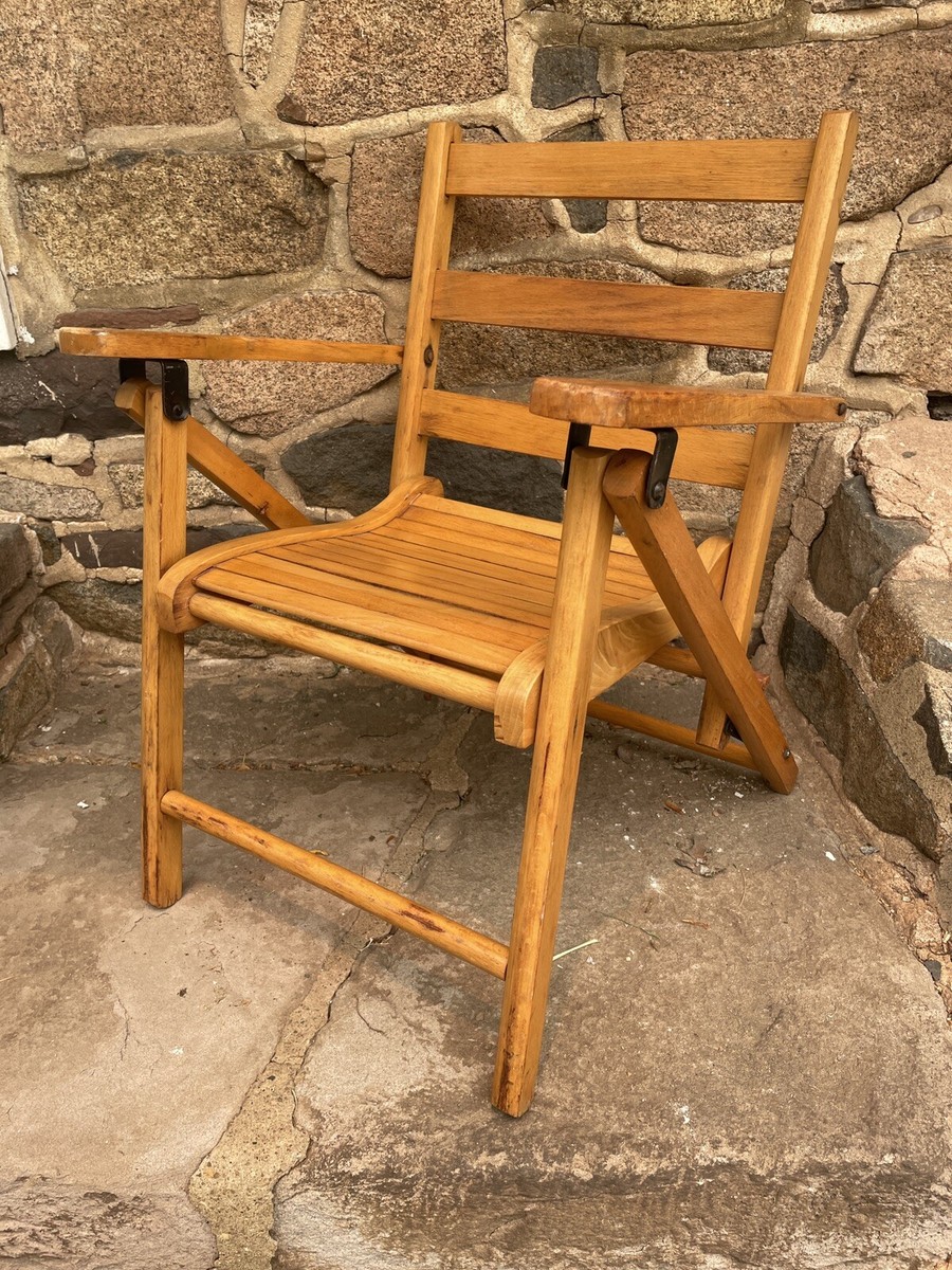 Vintage Child's Wood Chair Folding Deck Lawn Beach Mid Century