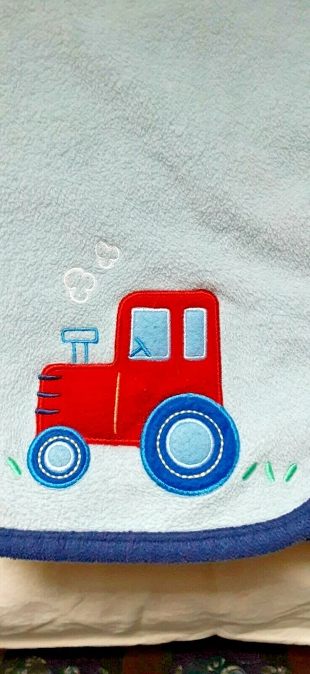 Manta Carter's Child of Mine Azul Niño Bebé Rojo Tractor Suave Vellón Granja  Foto 2 de 3