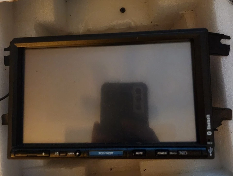 XO Vision XOD1740BT 6.5 inch Car DVD Player - Image 2 of 4