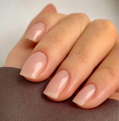 Press on Nails Kurz Square Sheer Nude Full Cover Kunstnägel Nudefarben