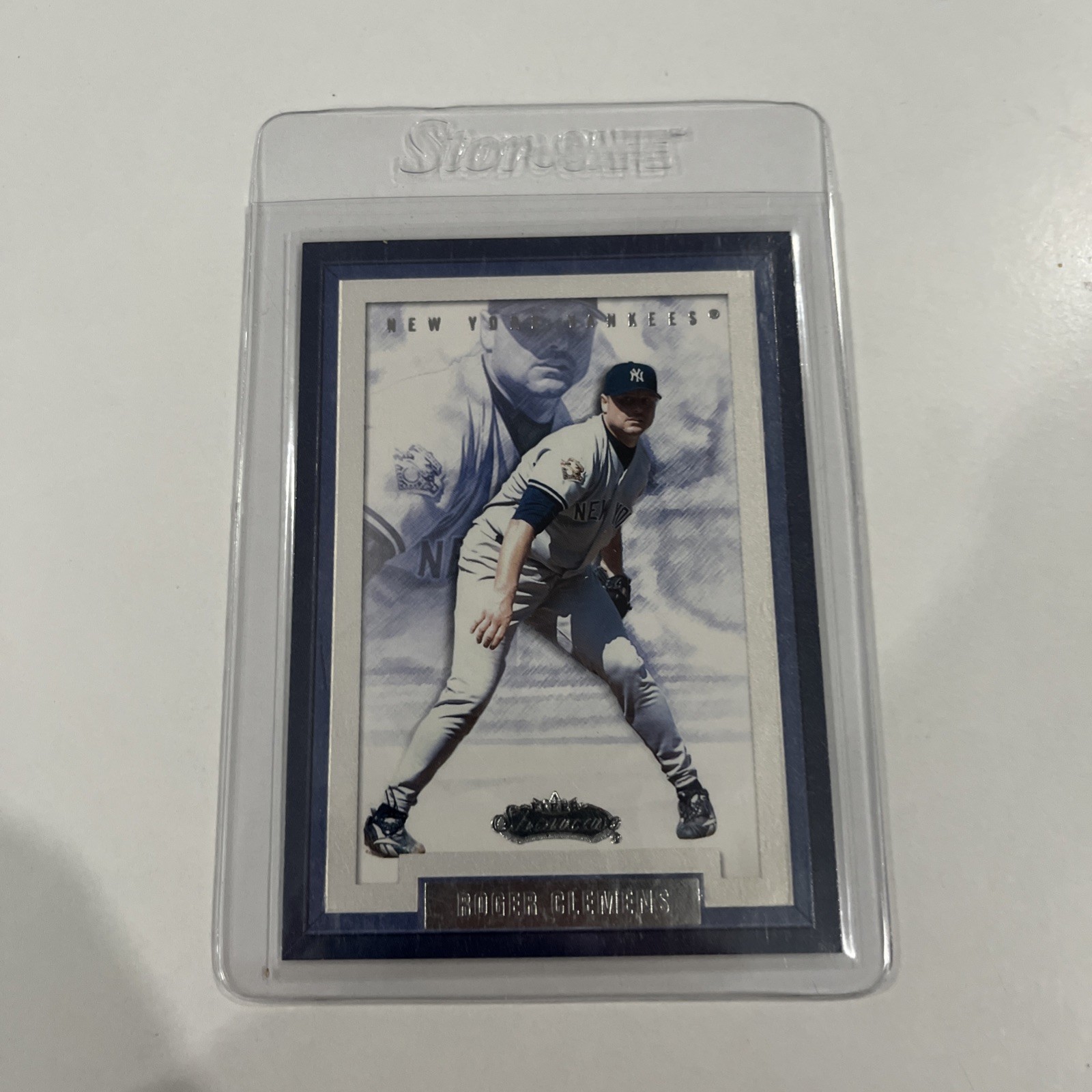 Roger Clemens 2002 Fleer Showcase Legacy #38 SN New York Yankees