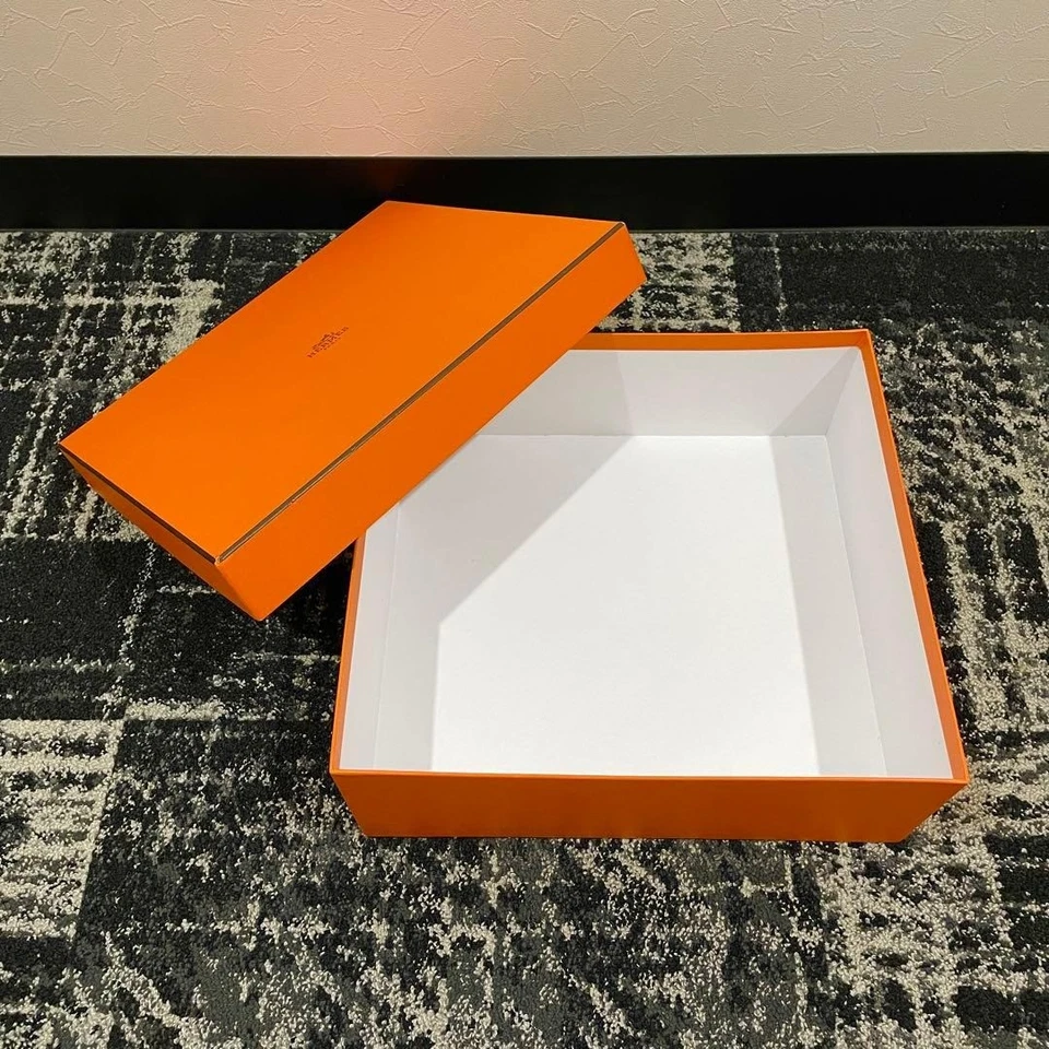 Caja vacía naranja HERMES para Birkin 30, Kelly 28 rectangular 24375 Foto 3 de 4