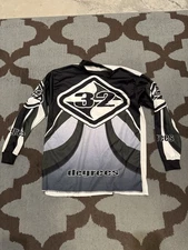 32 DEGREES PAINTBALL JERSEY LARGE!!