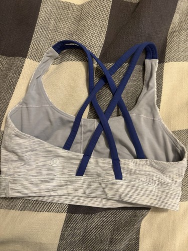lululemon  sports bra size 4 No pads  - Picture 2 of 6
