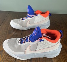 Nike Boys 6Y Team Hustle D10 Desert Sand Basketball Shoes CZ4179-001