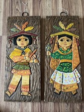 Conjunto de arte popular mexicano de madera tallada vintage de niña y niño oaxaqueño/alebrijes
