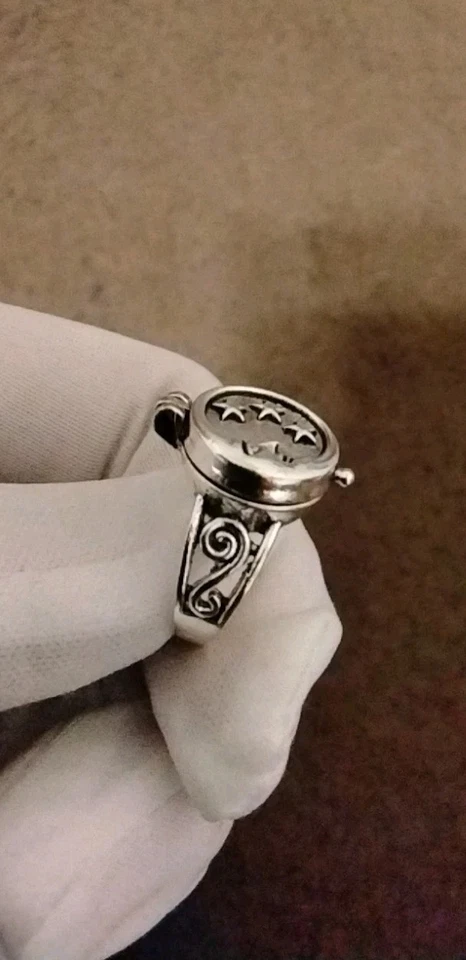Past Master SILVER MOON n STAR POISON RING Secret Size Adjustable 7-14 - Image 2 of 4