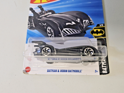 Coche Batimóvil Hot Wheels Batman & Robin Versión Negra 1/64 Diecast DC 2/250 - NUEVO - Imagen 8 de 14