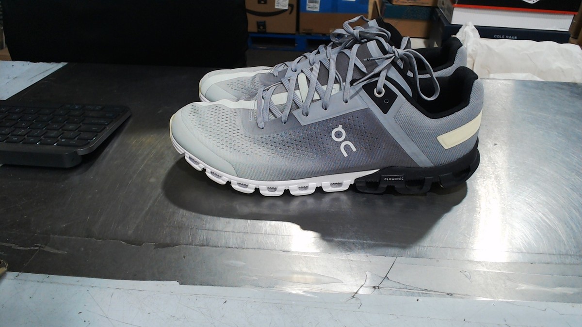 Size 11 - On Cloudflow Alloy Magnet for sale online | eBay
