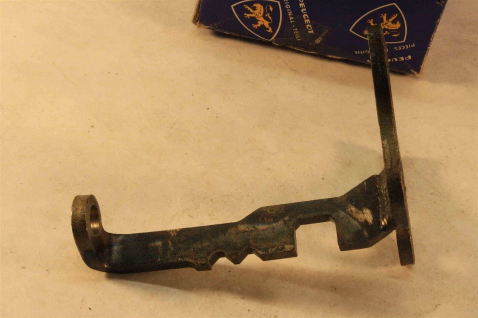 Garfo de câmbio de transmissão 4ª marcha 2555.08 para PEUGEOT 404 NOS - Imagem 4 de 4