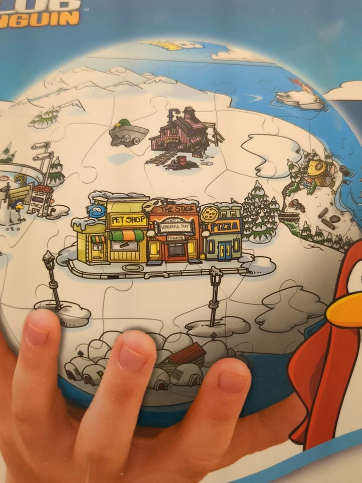 Rompecabezas bola 3D Disney Club Penguin Espera 60 piezas 2009 nuevo sellado Foto 2 de 4