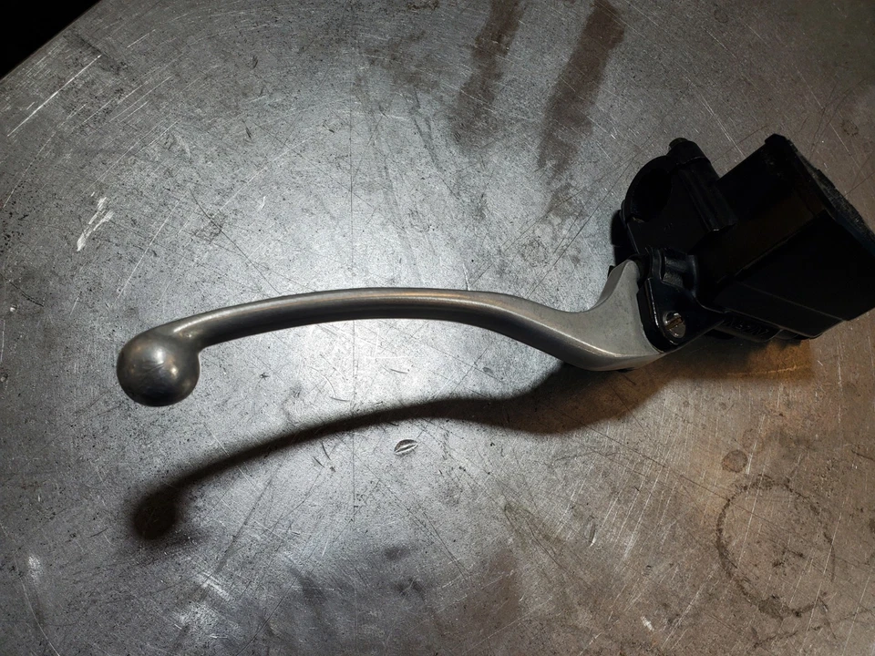 1987 1988 1989 Honda CBR600F1 Hurricane Master Cylander Brake Poleiro!!!! - Imagem 3 de 4