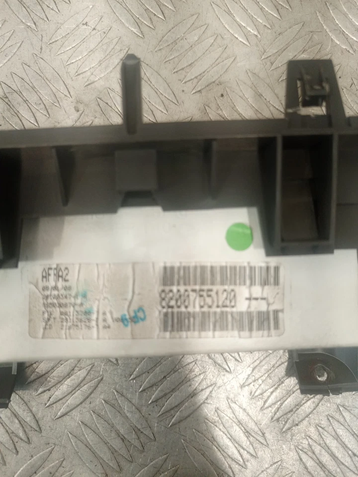 Renault Megane 2007 pantalla de visualización 8200755120 #9 Foto 3 de 3