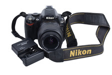 NIKON D40X Digital camera 10.2 MP W/ Nikon AF-S 18-55mm f/3.5 - 5.6 G lens