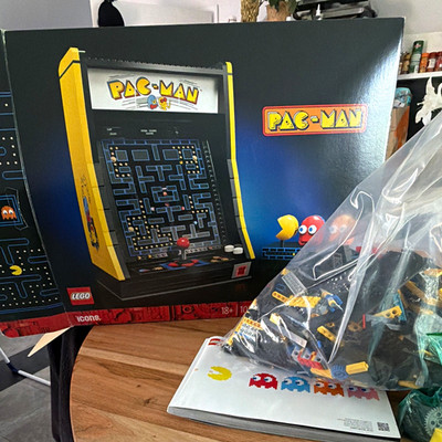 LEGO Icons 10323 Pac-Man Spielautomat vollständiges Set 2651 Teile ab 18+