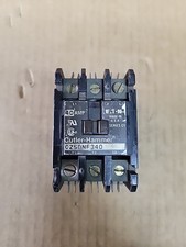 C25DNF340  Eaton / Cutler Hammer  - 40 Amp  3 Pole  208/240V SEE PICS