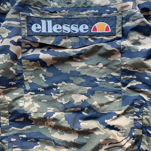 Chaqueta cortavientos Ellesse Mont 2 para hombre media cremallera con capucha estampado camuflado anorak pequeña - Imagen 3 de 16
