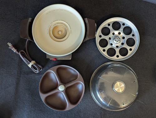 OSTER Automatic Egg Cooker Poacher Electric 580-06A Vintage Tested Works! - Picture 2 of 5