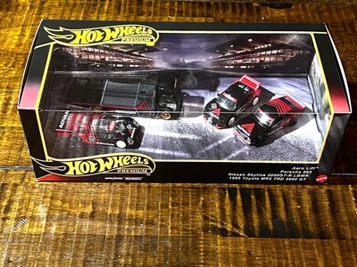 Hot Wheels 2025 Premium Set – ADVAN Yokohama Diorama w/ Porsche