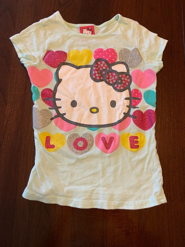 2013 Girls Hello Kitty Tee Shirt - Hearts and LOVE -Valentine- Size 6